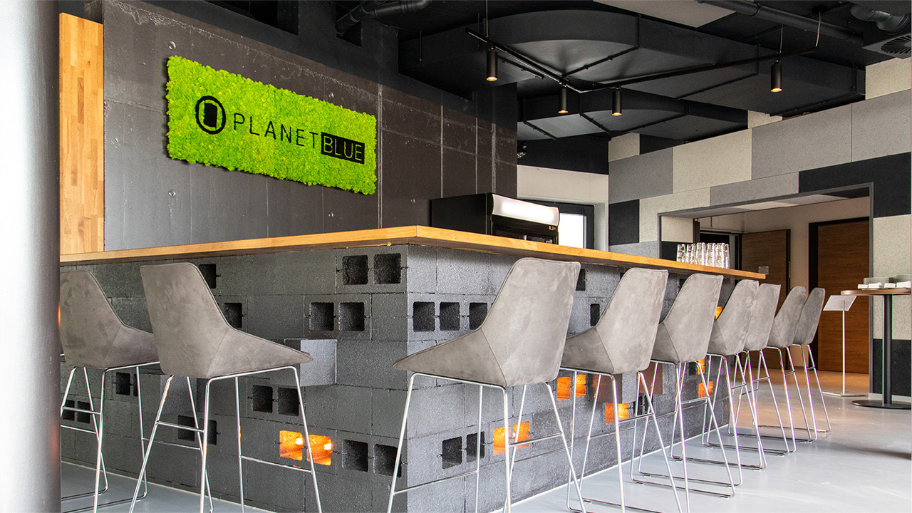 Bistro Planet Blue